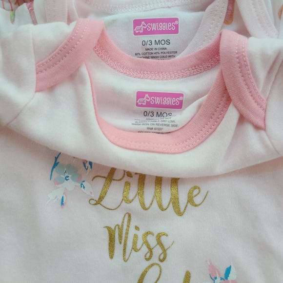 New 0-3 Months Infant Girl Onsie Bundle - Picture 5 of 5